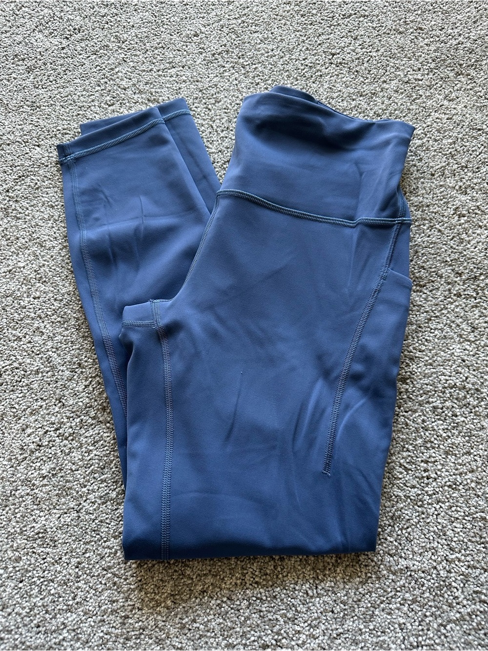 Lululemon Wondertrain 25” Leggings with Pockets